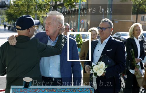 Rotterdam 22 september 2025
Herdenkingsbijeenkomst voor Joke Bruijs in Theater Walhalla . Andre v Duin met partner en Sjoerd Pleijsier