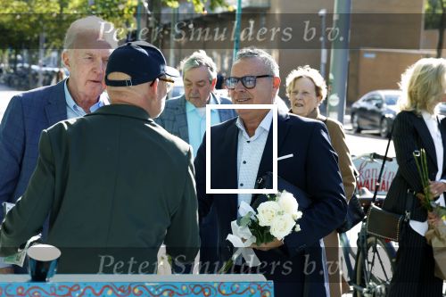 Rotterdam 22 september 2025
Herdenkingsbijeenkomst voor Joke Bruijs in Theater Walhalla . Andre v Duin met partner en Sjoerd Pleijsier