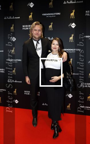 Utrecht 26 september 2025
Premiere voor de meisjes tijdens openingsavond Filmdagen Utrecht 2025 in de stadsschouwburg . Barbara Sloesen zwanger met partner Joost Hofman