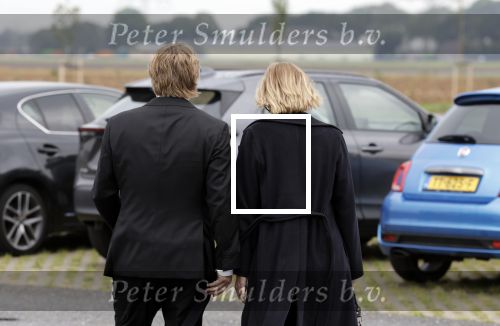 Rotterdam 20 september 2025
Crematie Gerard Cox bij crematorium de Hoeksche Waard. bastiaan ragas en Tooske Ragas