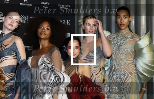 Rotterdam 27 september 2025
Opening show Iris v Herpen in de kunsthal in Rotterdam. Becky G Gia Bab en Maan de Steenwinkel