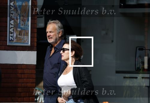 Amsterdan 25 augustus 2025
Bert Kuizenga met zijn vrouw op straat in Amsterdam zuid