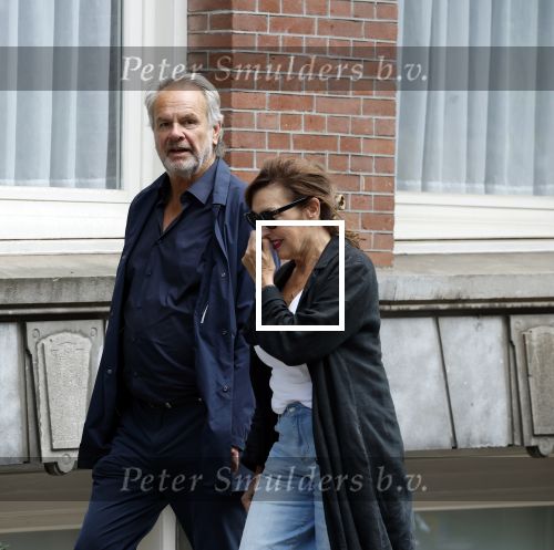 Amsterdan 25 augustus 2025
Bert Kuizenga met zijn vrouw op straat in Amsterdam zuid