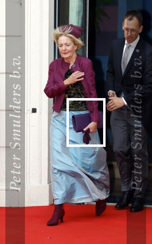 Den Haag 16 september 2025
Prinsjesdag 2025 met aanwezig namens de koninklijke familie , Koning Willem Alexander Koningin Maxima Prinses Amalia Prinses Alexia Prinses Ariane Prins Constantijn en Prinses Laurentien . Bram Gille en Mw. Zandbergen