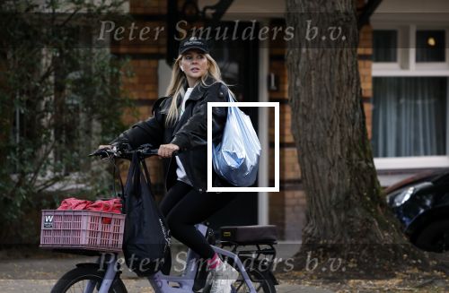 Amsterdam 30 september 2025
Chantal Janzen op de fiets in Amsterdam zuid.