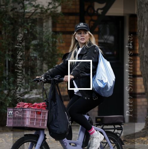 Amsterdam 30 september 2025
Chantal Janzen op de fiets in Amsterdam zuid.