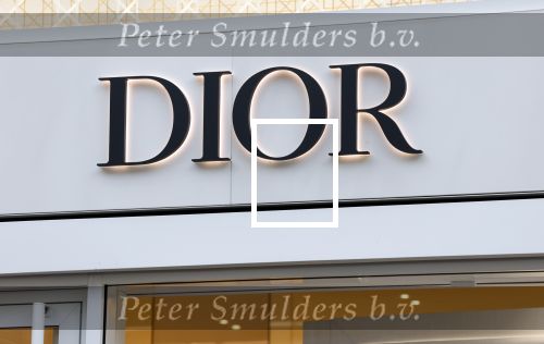Amsterdam 26 augustus 2026
Logo\'s van de winkels op de pc hooftstraat . DE Winkelstraat van Nederland . Dior