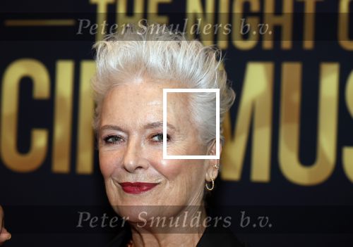 Amsterdam 12 september 2025
Uitreiking Cinemusic Rembrandt Oeuvre Award - tijdens The Night Of Cinemusic in het Concertgebouw. Jeroen Krabbe krijgt Ouvre prijs uit handen van Rene Mioch .  Doris Baaten en partner