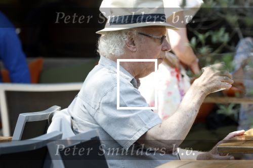 Amsterdam 1 juli 2025
Eddy Habbema met zijn vrouw op terras.