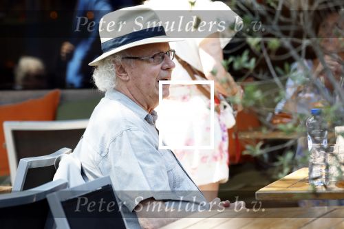 Amsterdam 1 juli 2025
Eddy Habbema met zijn vrouw op terras.