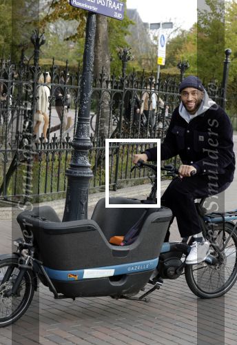 Amsterdam 26 september 2025
Edson da Graca op de bakfiets in Amsterdam.