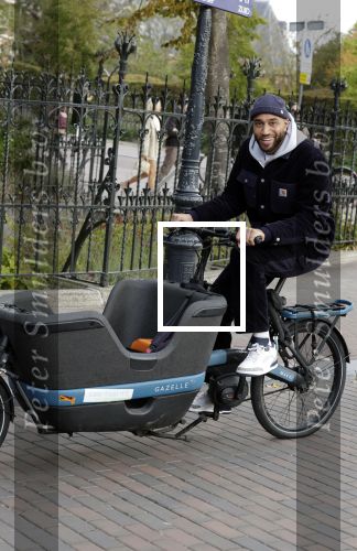 Amsterdam 26 september 2025
Edson da Graca op de bakfiets in Amsterdam.