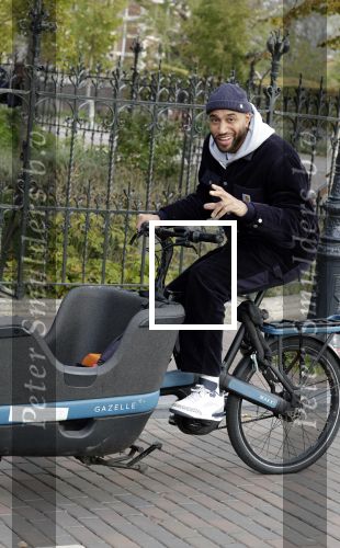 Amsterdam 26 september 2025
Edson da Graca op de bakfiets in Amsterdam.