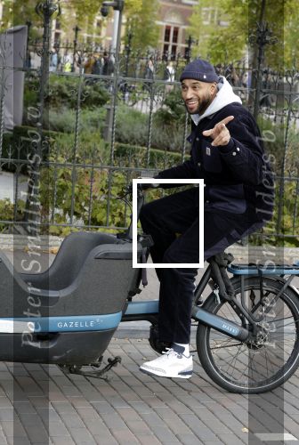Amsterdam 26 september 2025
Edson da Graca op de bakfiets in Amsterdam.