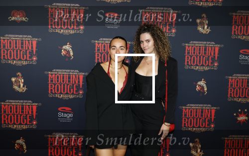 Utrecht 19 september 2025
1 jaar Moulin Rouge in het Beatrix theater. Emma Deckers kwam met een vriendin