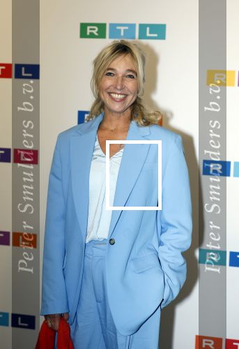 Hilversum 27 augustus 2025
De deelnemers van Expeditie Robinson 2025 zijn Nordin Besling
Matyas Bittenbinder
Demi de Boer
Yesim Candan

Vincent Croiset
Roos Dickmann
Koen Pieter van Dijk
Kevin Hassing
Roelof Hemmen
Camiel Kesbeke
Twan Kuyper
Amije Roos van der Laan
Stefania Liberakakis
Robin Martens
Churandy Martina
Florentien van der Meulen
Linda Wagenmakers
Marieke Westenenk
Lies Zhara
De presentatie is in handen van Nicolette Kluijver en Edson da Graca