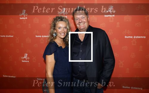 Tilburg 29 september 2025
Buma prijzen worden uitgereikt in 013 in Tilburg . Frank Helmink met partner