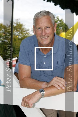 Kaatsheuvel 8 september 2025
Persevent van de Gi-Ga Gantische Kerstshow in de efteling met oa Rene Froger Gert Verhulst Kabouter Plop K3 en Marie Verhulst .