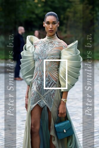 Rotterdam 27 september 2025
Opening show Iris v Herpen in de kunsthal in Rotterdam. Gia Bab