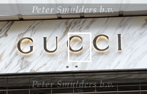Amsterdam 26 augustus 2026
Logo\'s van de winkels op de pc hooftstraat . DE Winkelstraat van Nederland . Gucci