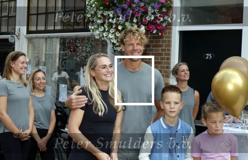 Enkhuizen 30 augustus 2025
Irene Schouten opent met haar compagnon Susan Bakker de tweede RFRMR  .RFRMR is een pilates studio . Irene Schouten met haar man Dirk Jan