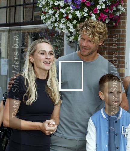 Enkhuizen 30 augustus 2025
Irene Schouten opent met haar compagnon Susan Bakker de tweede RFRMR  .RFRMR is een pilates studio . Irene Schouten met haar man Dirk Jan