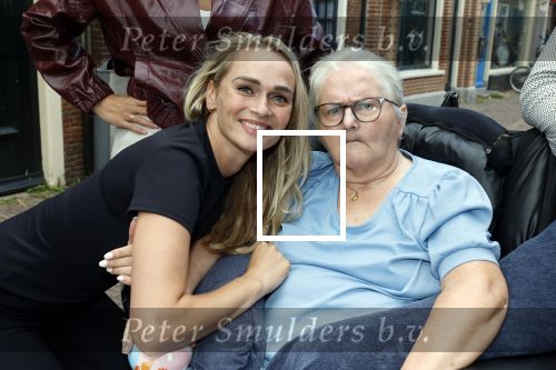 Enkhuizen 30 augustus 2025
Irene Schouten opent met haar compagnon Susan Bakker de tweede RFRMR  .RFRMR is een pilates studio . Irene Schouten met haar moeder en vader