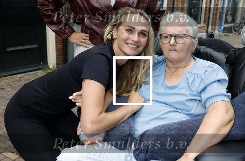 Enkhuizen 30 augustus 2025
Irene Schouten opent met haar compagnon Susan Bakker de tweede RFRMR  .RFRMR is een pilates studio . Irene Schouten met haar moeder en vader