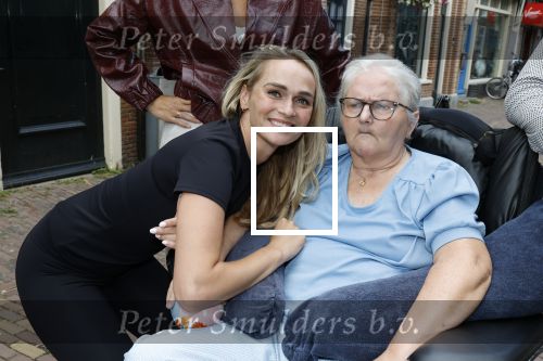 Enkhuizen 30 augustus 2025
Irene Schouten opent met haar compagnon Susan Bakker de tweede RFRMR  .RFRMR is een pilates studio . Irene Schouten met haar moeder en vader