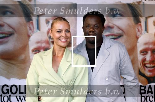 Den Haag 3 september 2025
Premiere Goldband in Pathe Buitenhof Den Haag . Iris de Graaf met partner Tony Boakye