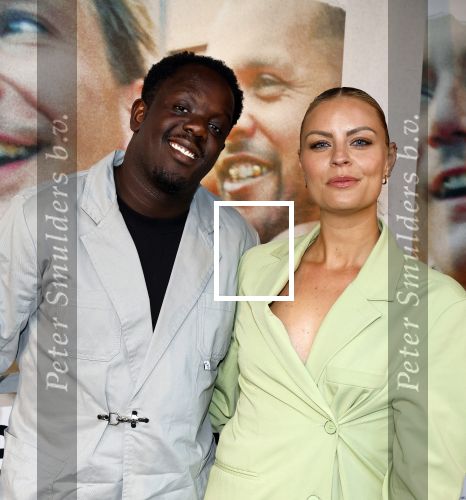Den Haag 3 september 2025
Premiere Goldband in Pathe Buitenhof Den Haag . Iris de Graaf met partner Tony Boakye