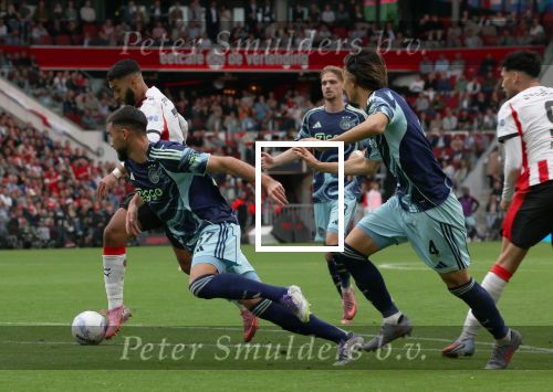 Eindhoven, 21 September 2025
PSV-AJAX, Eindstand 2-2
Kompetitie seizoen 2025-2026
Ismael Saibari met Josip Sutalo
