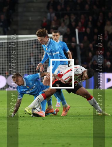 Eindhoven, 21 Oktober 2025
CL Wedstrijd PSV-Napolie, eindstand 6-2
Ismael Saibari met Noa Lang