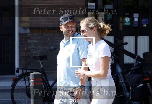 Baarn 11 augustus 2025
Jamie Kames met haar nieuwe vriend Jeffrey Erens (Vieze Jack ) bij eethuys Generaal in Baarn .