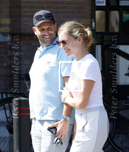 Baarn 11 augustus 2025
Jamie Kames met haar nieuwe vriend Jeffrey Erens (Vieze Jack ) bij eethuys Generaal in Baarn .