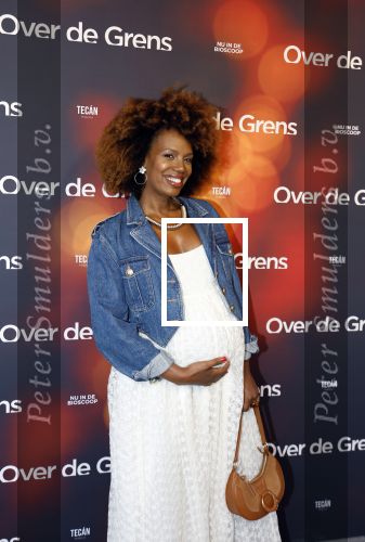 Amsterdam 26 augustus 2025
Premiere over de Grens in het vondelpark . De cast bestaat uit Manuel Broekman Jasmine Sendar Nienke Plas Vincent Banic en Elisabeth Puglia. Jasmine Sendar zwanger