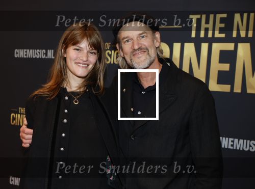 Amsterdam 12 september 2025
Uitreiking Cinemusic Rembrandt Oeuvre Award - tijdens The Night Of Cinemusic in het Concertgebouw. Jeroen Krabbe krijgt Ouvre prijs uit handen van Rene Mioch . Jasper Krabbe met zijn dochter