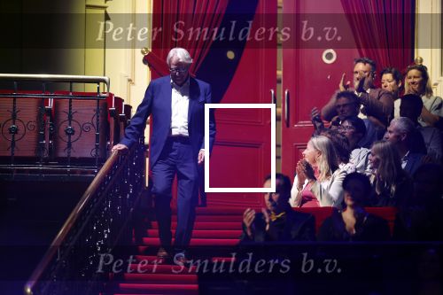 Amsterdam 12 september 2025
Uitreiking Cinemusic Rembrandt Oeuvre Award - tijdens The Night Of Cinemusic in het Concertgebouw. Jeroen Krabbe krijgt Ouvre prijs uit handen van Rene Mioch .