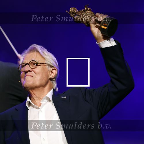 Amsterdam 12 september 2025
Uitreiking Cinemusic Rembrandt Oeuvre Award - tijdens The Night Of Cinemusic in het Concertgebouw. Jeroen Krabbe krijgt Ouvre prijs uit handen van Rene Mioch .