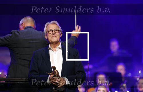 Amsterdam 12 september 2025
Uitreiking Cinemusic Rembrandt Oeuvre Award - tijdens The Night Of Cinemusic in het Concertgebouw. Jeroen Krabbe krijgt Ouvre prijs uit handen van Rene Mioch .