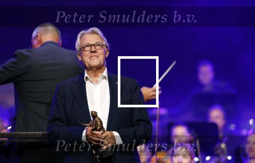 Amsterdam 12 september 2025
Uitreiking Cinemusic Rembrandt Oeuvre Award - tijdens The Night Of Cinemusic in het Concertgebouw. Jeroen Krabbe krijgt Ouvre prijs uit handen van Rene Mioch .