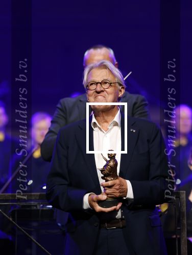 Amsterdam 12 september 2025
Uitreiking Cinemusic Rembrandt Oeuvre Award - tijdens The Night Of Cinemusic in het Concertgebouw. Jeroen Krabbe krijgt Ouvre prijs uit handen van Rene Mioch .