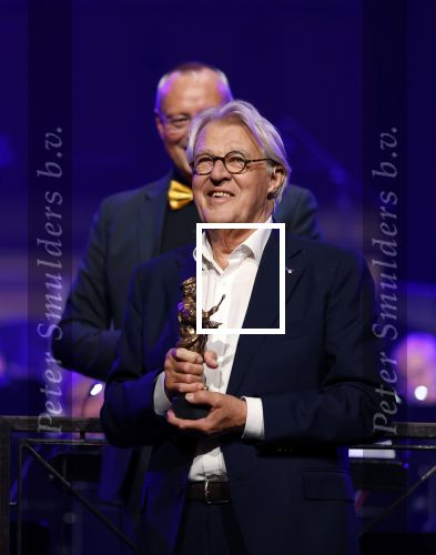 Amsterdam 12 september 2025
Uitreiking Cinemusic Rembrandt Oeuvre Award - tijdens The Night Of Cinemusic in het Concertgebouw. Jeroen Krabbe krijgt Ouvre prijs uit handen van Rene Mioch .
