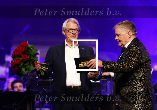 Amsterdam 12 september 2025
Uitreiking Cinemusic Rembrandt Oeuvre Award - tijdens The Night Of Cinemusic in het Concertgebouw. Jeroen Krabbe krijgt Ouvre prijs uit handen van Rene Mioch .