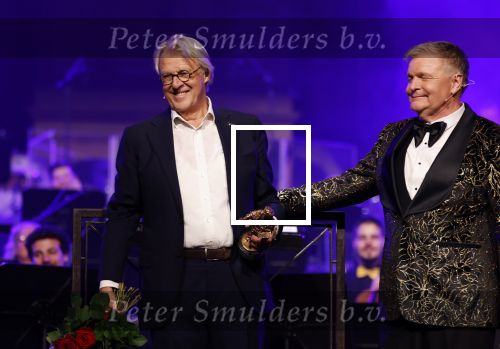 Amsterdam 12 september 2025
Uitreiking Cinemusic Rembrandt Oeuvre Award - tijdens The Night Of Cinemusic in het Concertgebouw. Jeroen Krabbe krijgt Ouvre prijs uit handen van Rene Mioch .