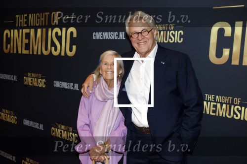 Amsterdam 12 september 2025
Uitreiking Cinemusic Rembrandt Oeuvre Award - tijdens The Night Of Cinemusic in het Concertgebouw. Jeroen Krabbe krijgt Ouvre prijs uit handen van Rene Mioch . Jeroen Krabbe met zijn vrouw Herma