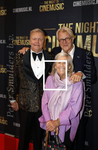 Amsterdam 12 september 2025
Uitreiking Cinemusic Rembrandt Oeuvre Award - tijdens The Night Of Cinemusic in het Concertgebouw. Jeroen Krabbe krijgt Ouvre prijs uit handen van Rene Mioch . Jeroen Krabbe met zijn vrouw Herma Krabbe en Rene Mioch