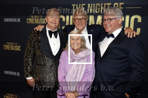 Amsterdam 12 september 2025
Uitreiking Cinemusic Rembrandt Oeuvre Award - tijdens The Night Of Cinemusic in het Concertgebouw. Jeroen Krabbe krijgt Ouvre prijs uit handen van Rene Mioch . Jeroen Krabbe met zijn vrouw Herma Krabbe en Rene Mioch