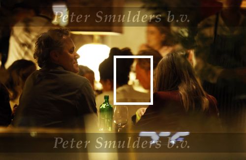 Amsterdam 11 september 2025
Linda de Mol Jeroen Rietbergen Noa Vahle Julian Vahle en zijn vriendin Chelsea Weimar zijn gezellig uitetetn in de nieuwe Hotspot van Amsterdam Restaurant Toet . Ook Ruud Gullit en zijn vriendin Karin de Rooij waren aanwezig .