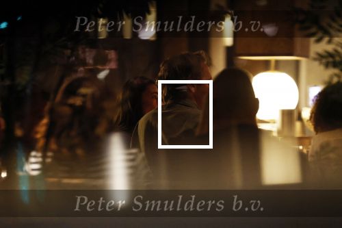 Amsterdam 11 september 2025
Linda de Mol Jeroen Rietbergen Noa Vahle Julian Vahle en zijn vriendin Chelsea Weimar zijn gezellig uitetetn in de nieuwe Hotspot van Amsterdam Restaurant Toet . Ook Ruud Gullit en zijn vriendin Karin de Rooij waren aanwezig .